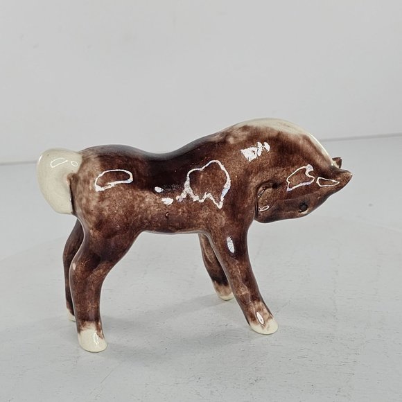 Dorothy Kindell Foal Baby Horse Figurine Head Tucked Down - Picture 10 of 10